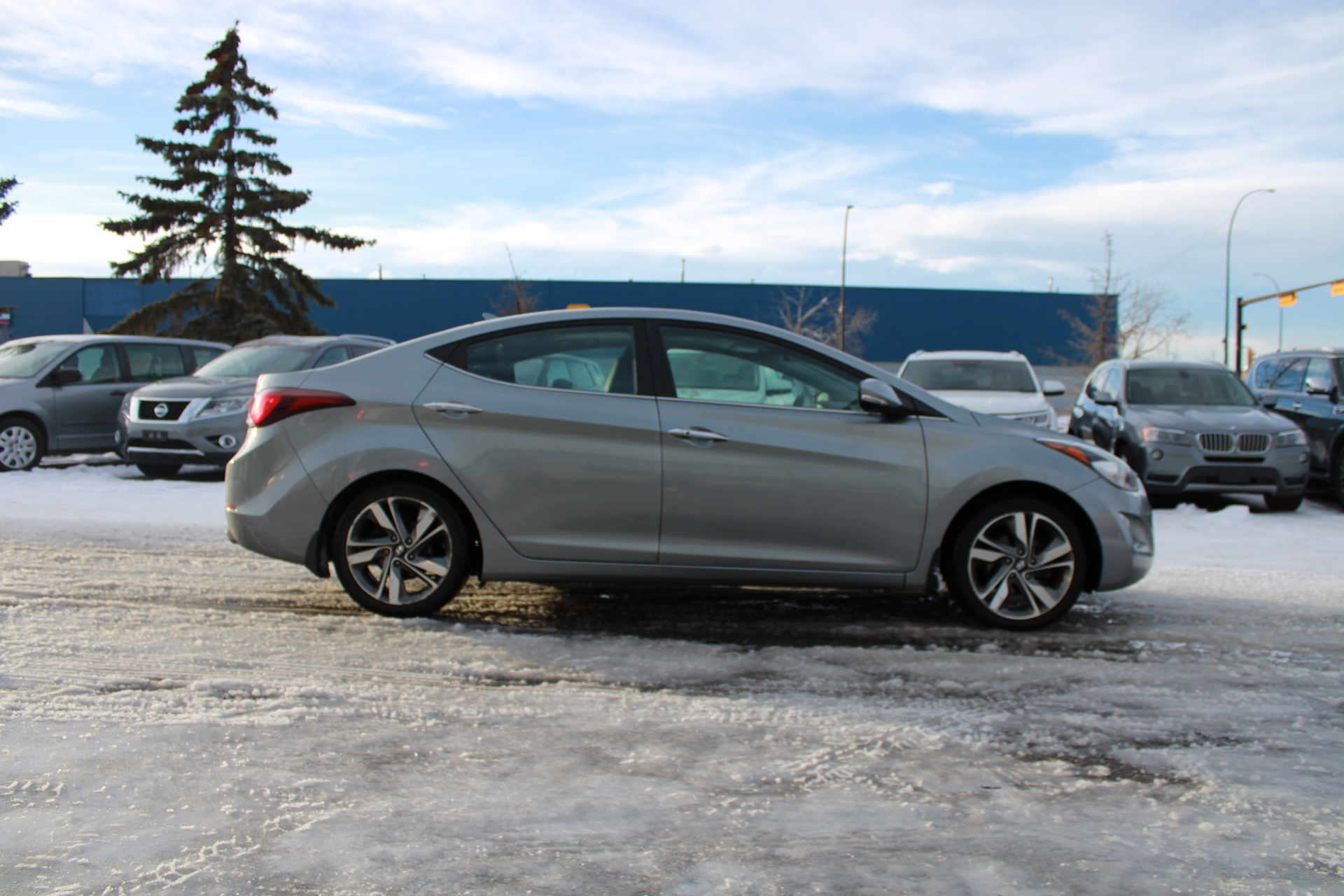 Preowned 2015 Hyundai Elantra SE in Calgary Alberta