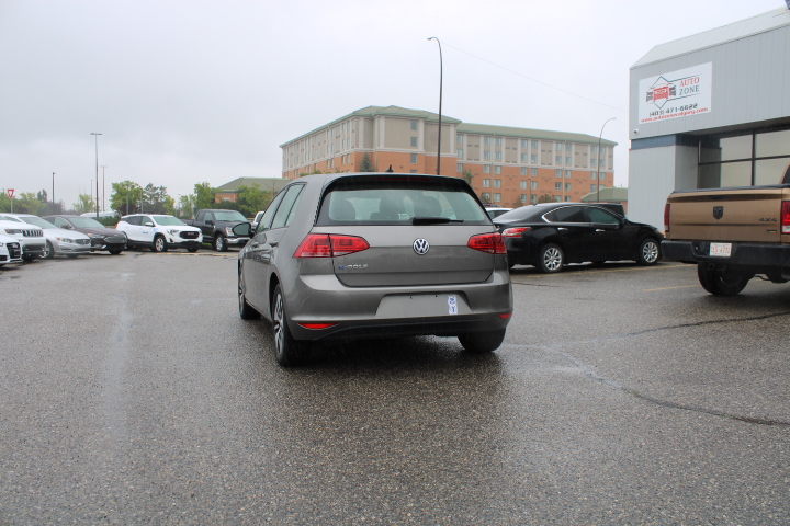Preowned 2016 Volkswagen e-Golf SE in Calgary Alberta