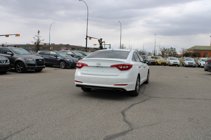 Preowned 2017 Hyundai Sonata SE in Calgary Alberta