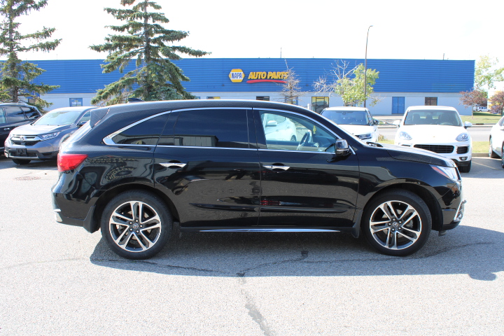 Preowned 2017 Acura MDX SH-AWD 9-Spd AT w/Tech Package in Calgary Alberta
